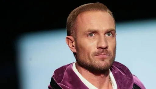Костомаров остаётся в медикаментозной коме, состояние фигуриста не улучшается
