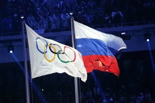 Российский гимнаст Маринов хочет попробовать выступить за зарубежный клуб