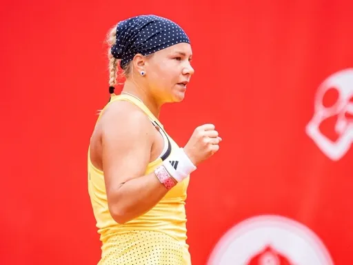 Шнайдер обыграла Джойнт и вышла во второй круг WTA-1000 в Дубае