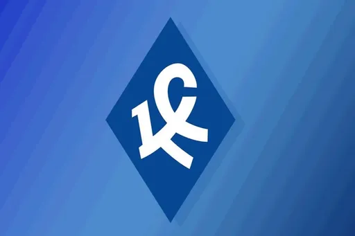 Игроки самарских «Крыльев Советов» собрали питьевую воду для жителей, пострадавших от наводнения в Орске