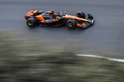 Гонщик McLaren Пиастри стал победителем Гран-при Нидерландов