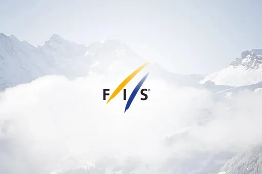 FIS предупредила о санкциях за дискриминацию российских спортсменов