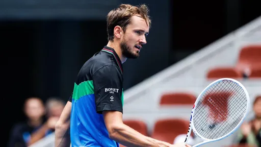 Медведев обыграл Руусувуори на Australian Open, уступая после двух первых сетов