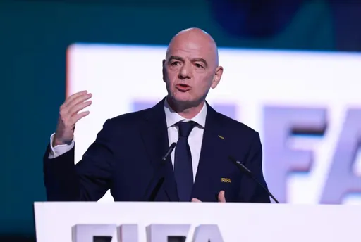 На Украине поддержали УЕФА в конфликте с президентом ФИФА Инфантино
