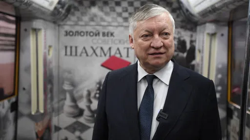 Анатолий Карпов заявил, что Россия всегда финансово помогала Костенюк