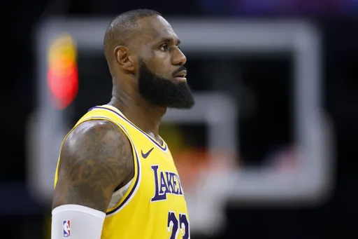ESPN: Леброн Джеймс будет тренироваться в составе фарм-клуба «Лейкерс»