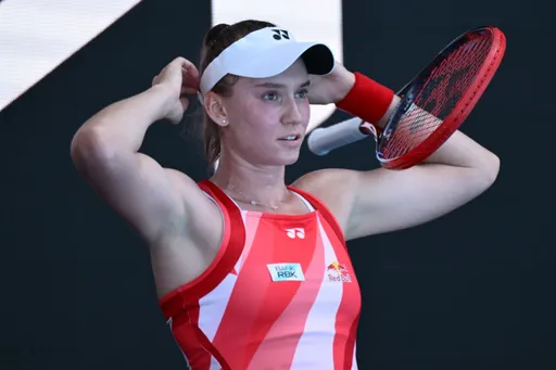 Рыбакина вышла в 1/4 финала турнира в Дубае, повторив достижение Соболенко