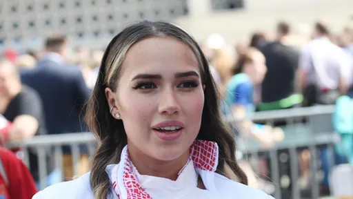 Загитова похвасталась, что по учёбе ей остались госэкзамены и дипломная работа