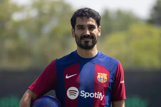 Игрок «Барселоны» Гюндоган признан лучшим полузащитником мира по версии FourFourTwo