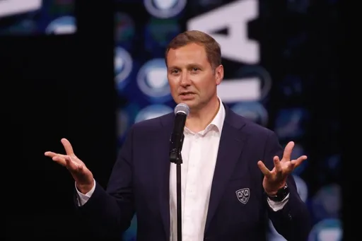 Морозов разочарован решением IIHF продлить дисквалификацию сборной России по хоккею