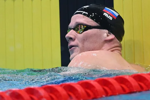 Пловец Степанов встал на колени и извинился за критику Парижа