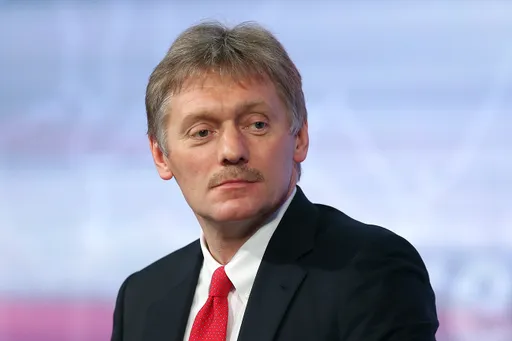 Песков заявил, что российским спортсменам нужно выступать на ОИ в нейтральном статусе
