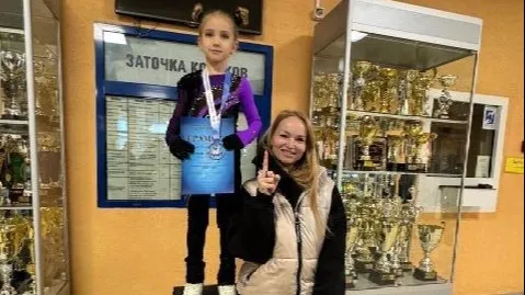 Юные фигуристки Пушкинского округа завоевали две медали на областных соревнованиях