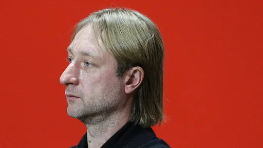 Плющенко назвал фейком историю о похищении фигуристки Костылевой