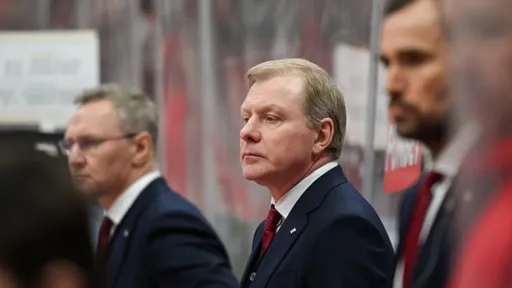 Алексей Жамнов заявил, что «Спартак» пока сырой для победы в плей-офф КХЛ