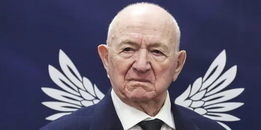 Главный ветеран российского футбола ушел из жизни в 99 лет: биография Никиты Симоняна