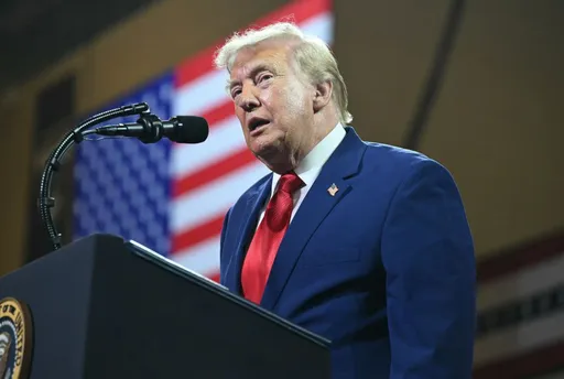 Трамп о Леброне Джеймсе: возможно, он расист, а может, он просто не любит меня