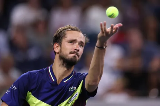 Даниил Медведев грубо раскритиковал зрительницу во время матча на US Open