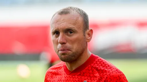 Глушаков: судьи вместе выпивают, а потом на VAR убивают друг друга
