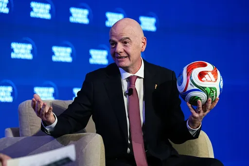 ФИФА может продать «часть» ЧМ частным инвесторам. УЕФА в бешенстве и думает о бойкоте
