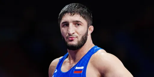 Санкции МОК против Садулаева, бой Фахретдинова и Далби: самое главное за день в единоборствах