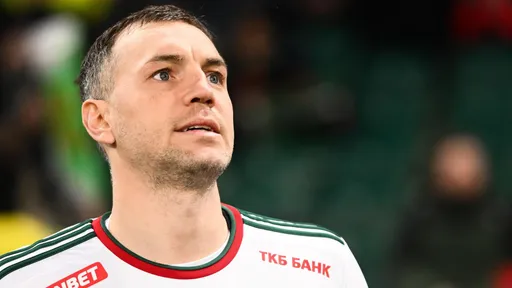 Непомнящий назвал Дзюбу сильнейшим форвардом «Локомотива»