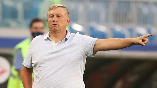 Осинькин не стал отвечать на вопрос о возможном уходе из «Крыльев Советов»