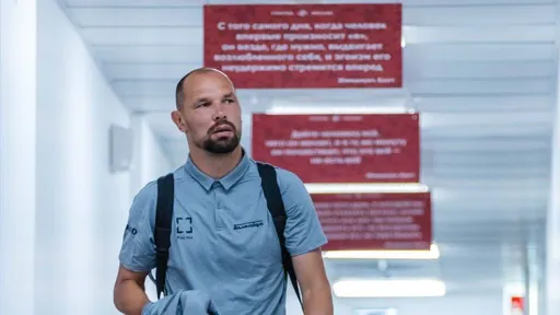 «Балтика» в прошлом сезоне по-особенному встречала гостей. Теперь «Спартак» приветствовал её цитатами Канта