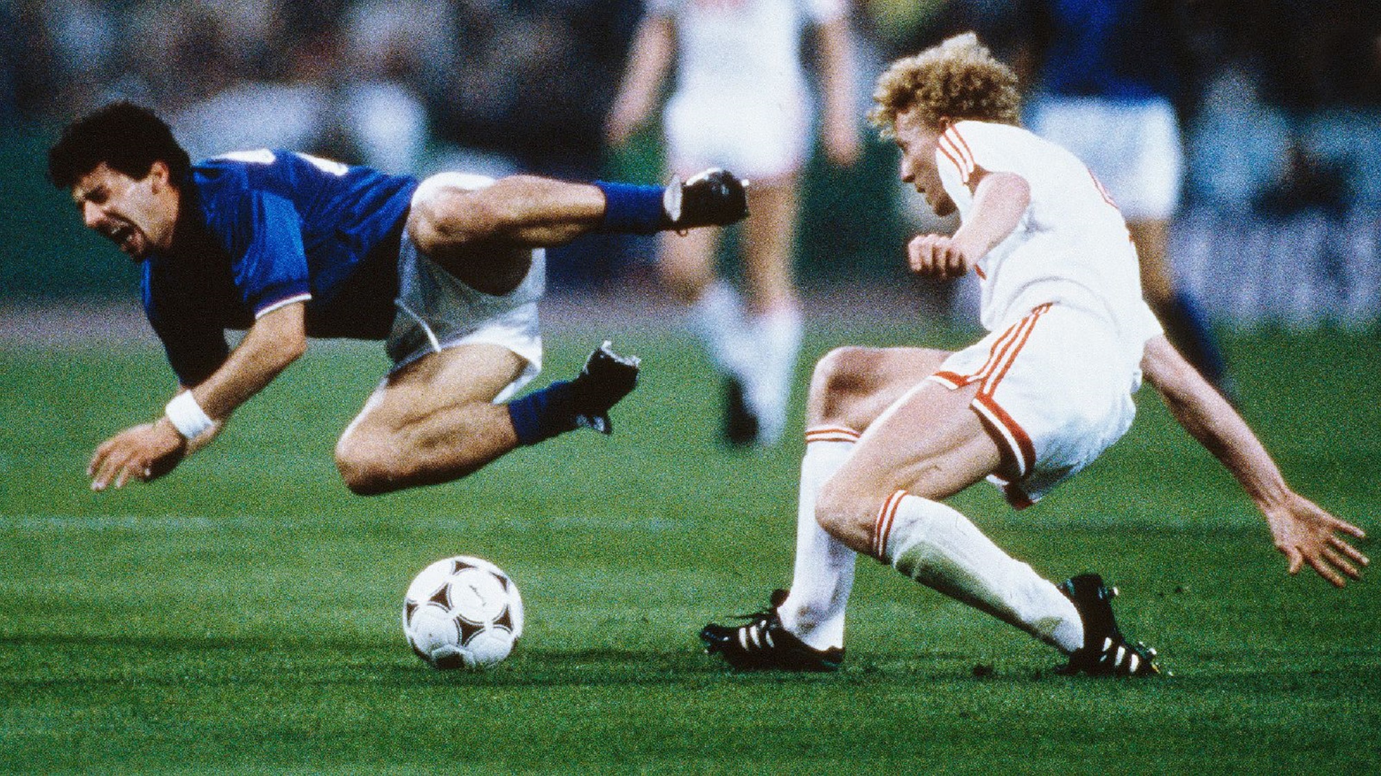 Матч сборных Италии и СССР в полуфинале Евро-1988