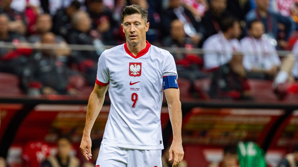 Роберт Левандовски повторил достижение Роналду и Модрича по голам на чемпионатах Европы