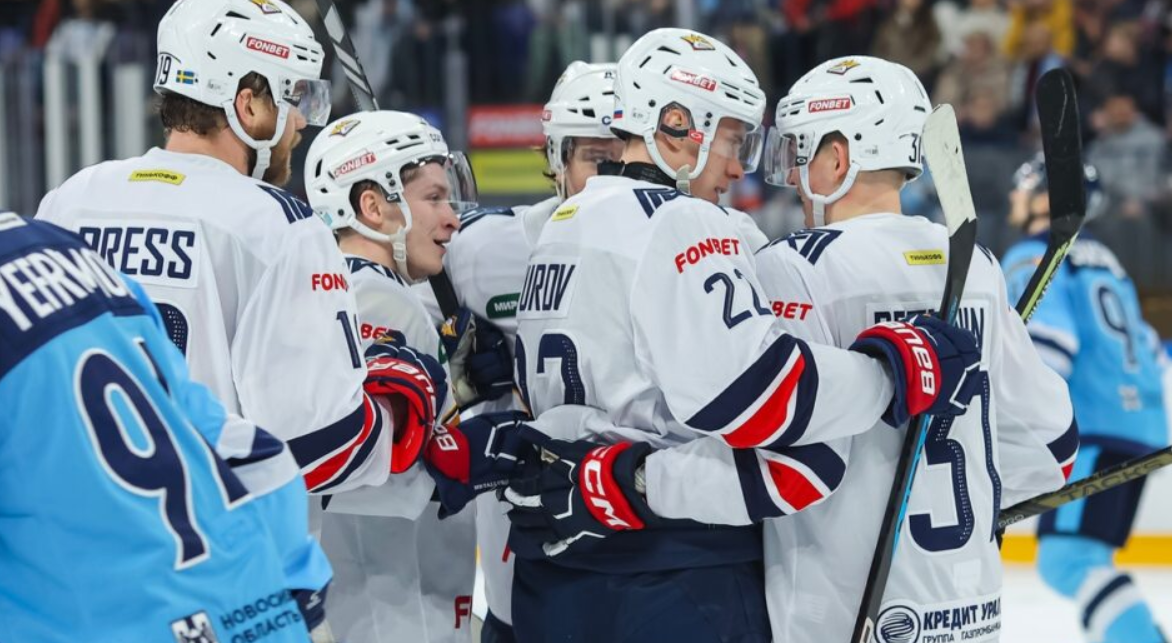 «Металлург» обыграл «Сибирь» и одержал шестую кряду победу в КХЛ