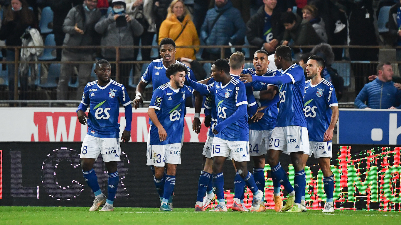 Страсбур монпелье. Чемпионат Франции. Reims Arena, Reims, Франция. «Страсбур» — «Лилль» фото 2022. Осер  в России.