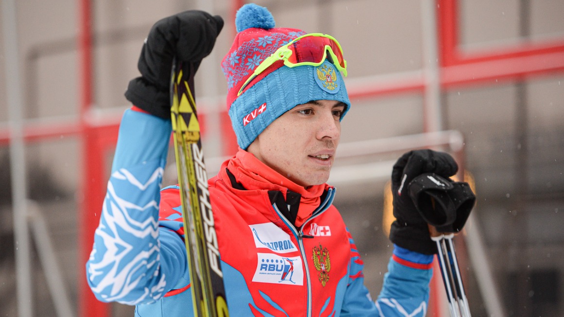 Поршнев выиграл спринт на чемпионате России по биатлону в Ханты-Мансийске