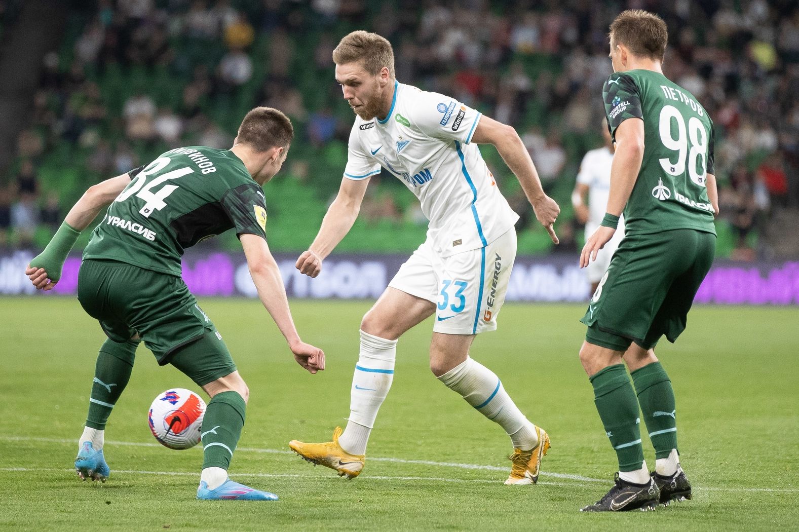 Стали известны стартовые составы «Зенита» и «Краснодара» на матч 27-го тура РПЛ