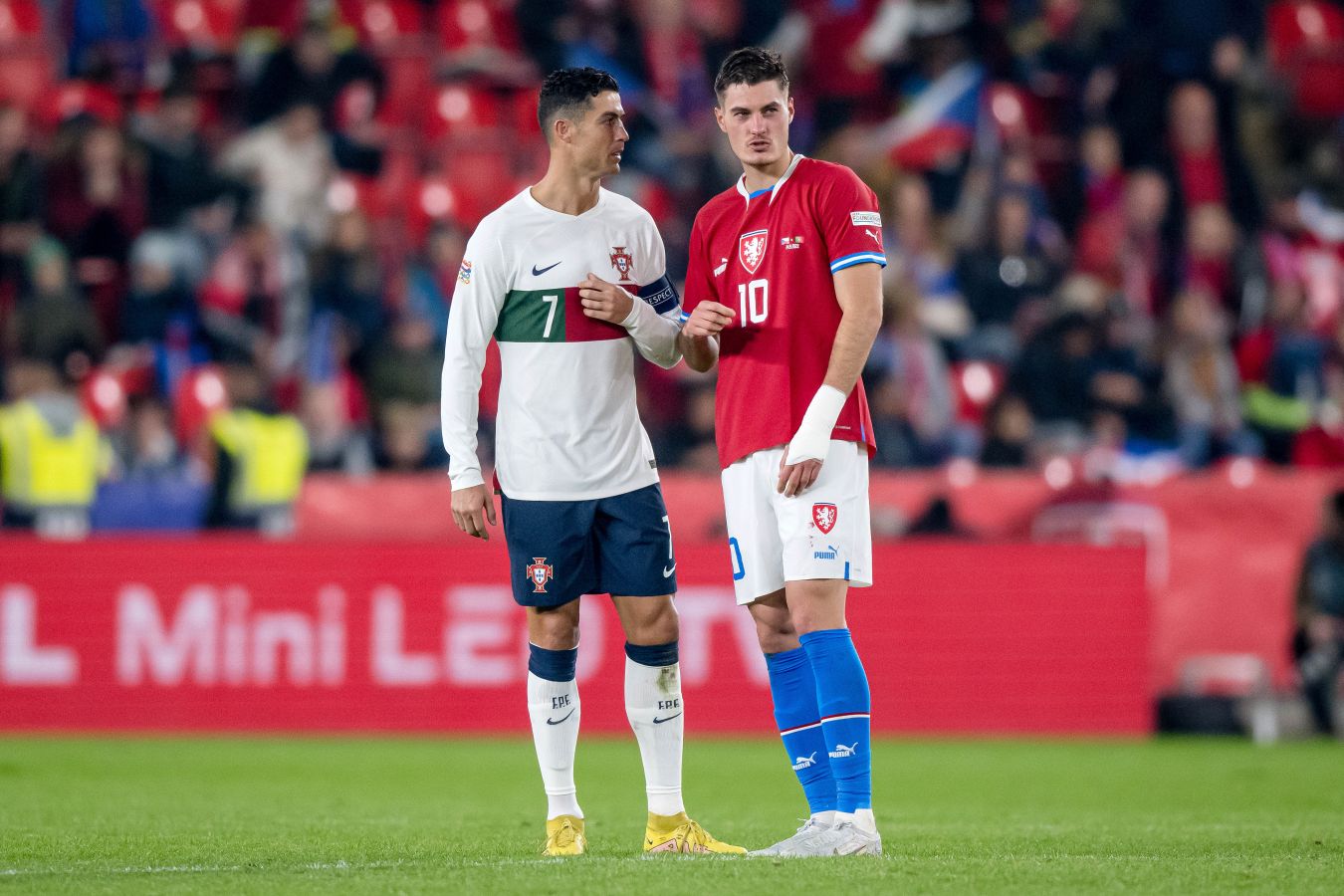 Шестое Евро для Роналду: где смотреть заключительный матч первого тура Португалия – Чехия?