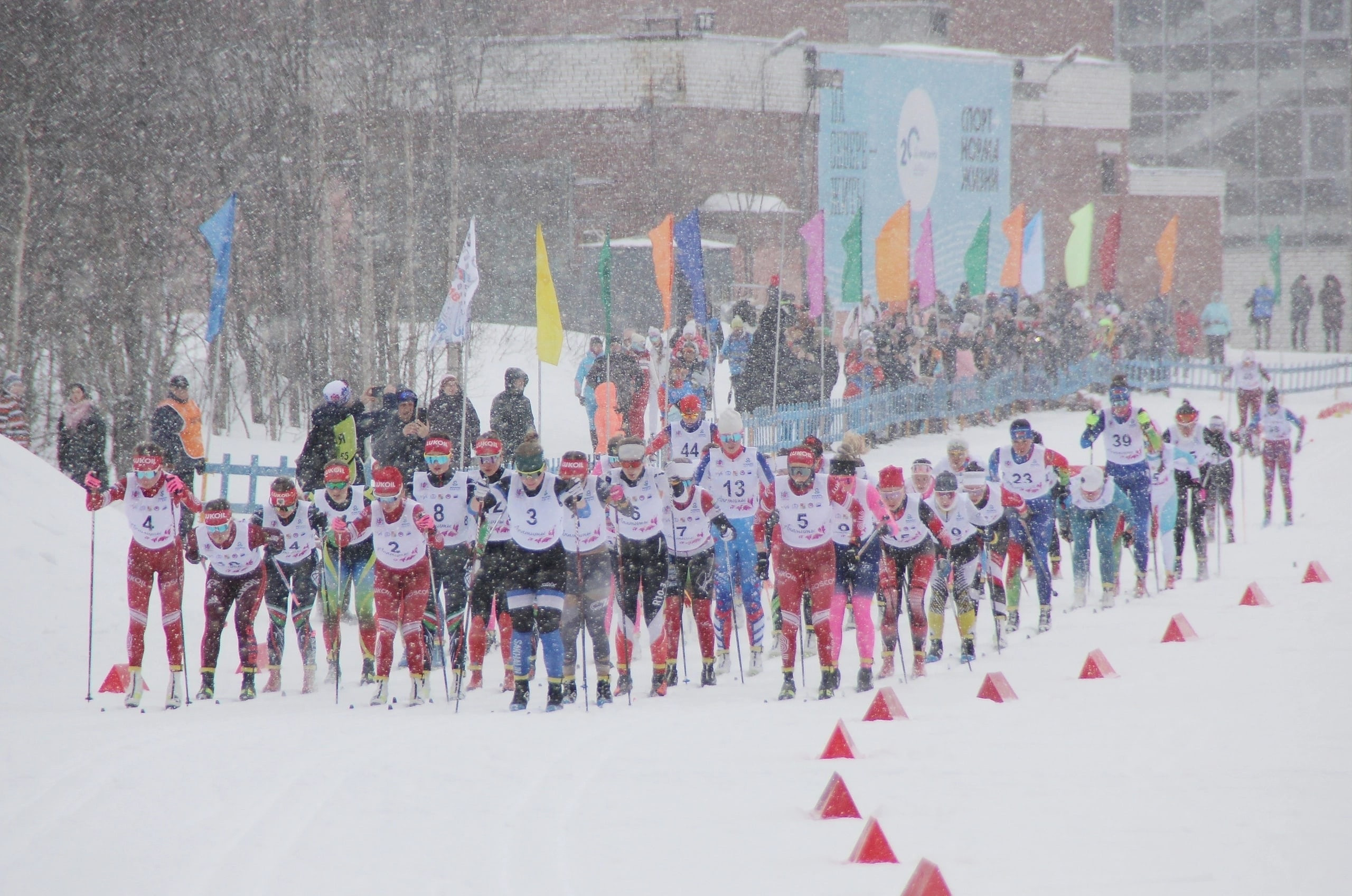 Канева победила в масс-старте на 50 км в рамках чемпионата России
