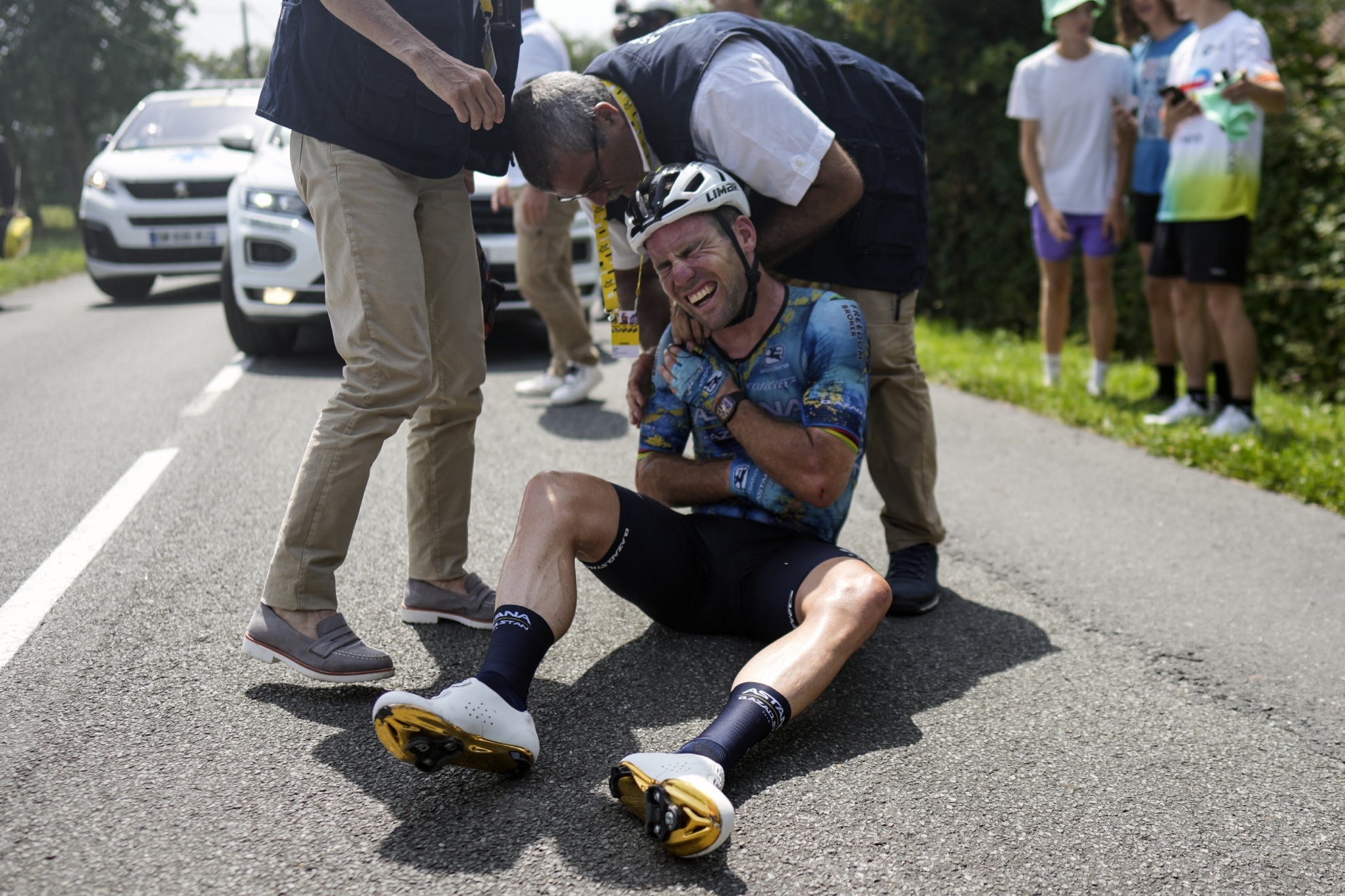 Рекордсмен «Тур де Франс» сошёл с дистанции на восьмом этапе соревнований