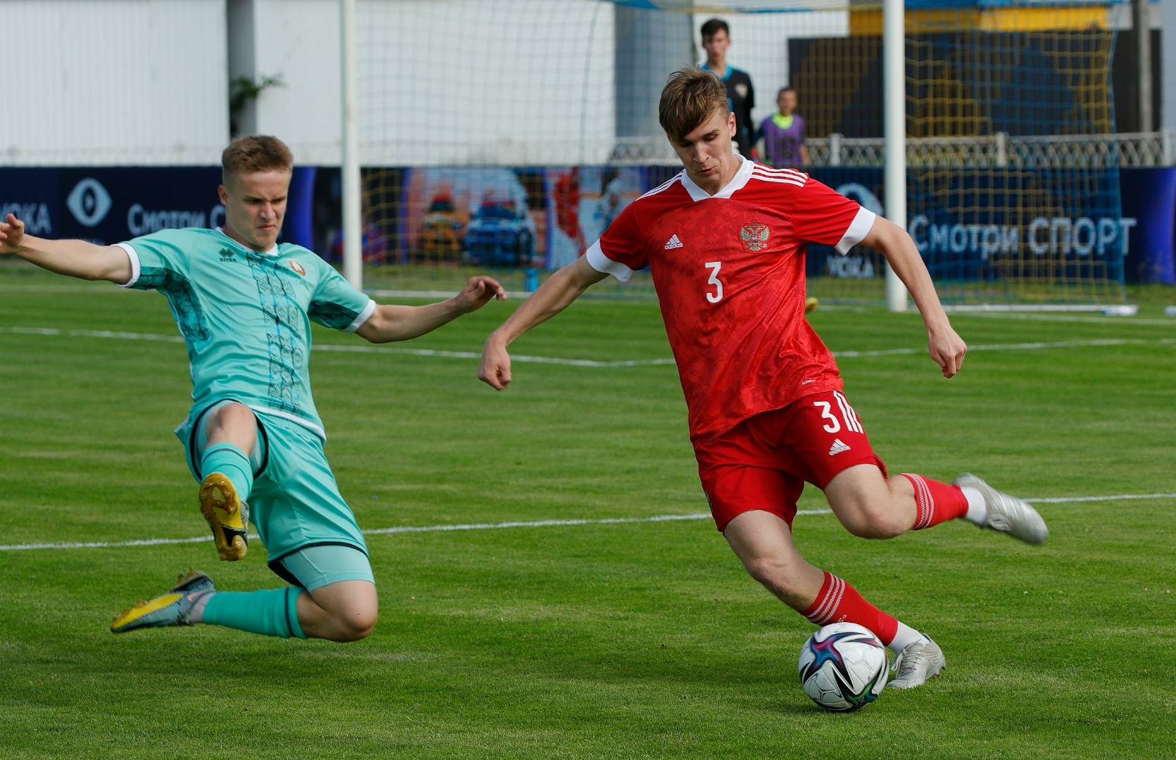 В Беларуси ждут от УЕФА согласования матча со сборной России