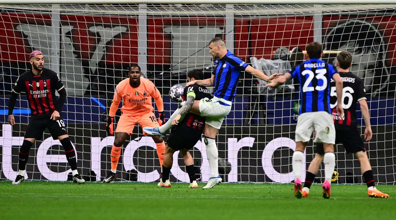«Интер» победил «Милан» в полуфинале Лиги чемпионов благодаря голам Джеко и Мхитаряна