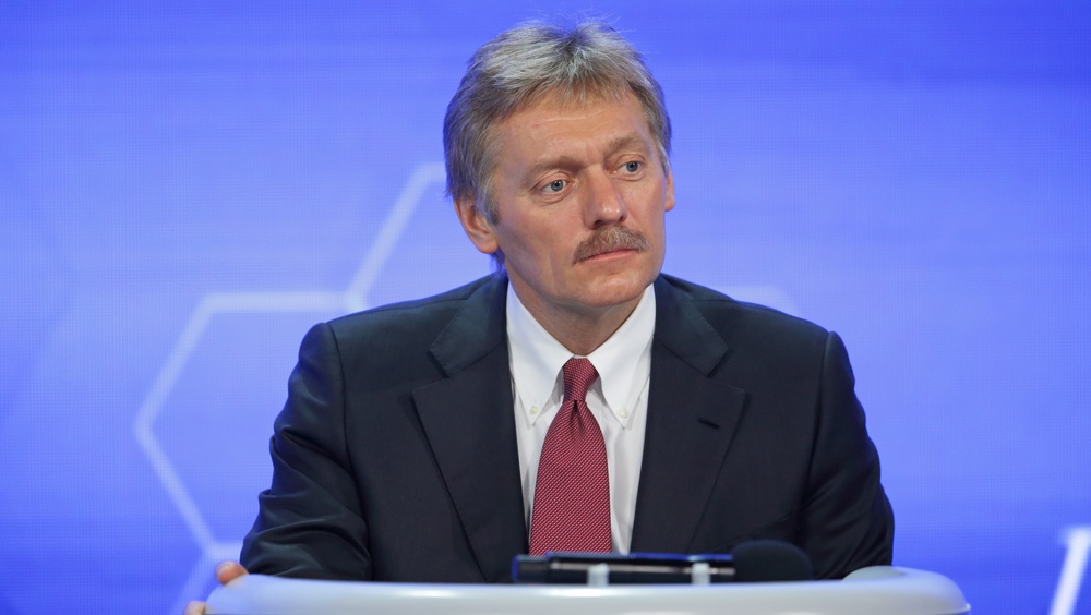 Песков прокомментировал решение МОК допустить россиян до международных турниров