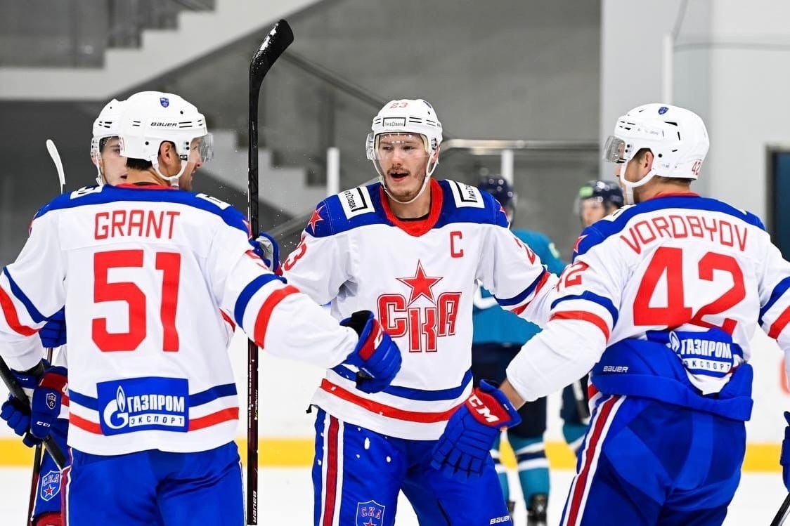 Дубль Хайруллина помог СКА обыграть «Автомобилист» в матче КХЛ