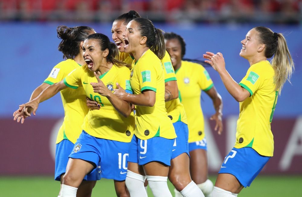 Женская сборная Бразилии обыграла Францию в 1/4 финала Олимпиады-2024