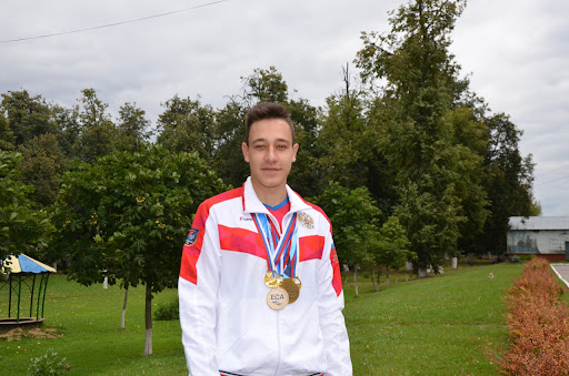 Каноист Захар Петров завоевал лицензию на Олимпийские игры в Париже