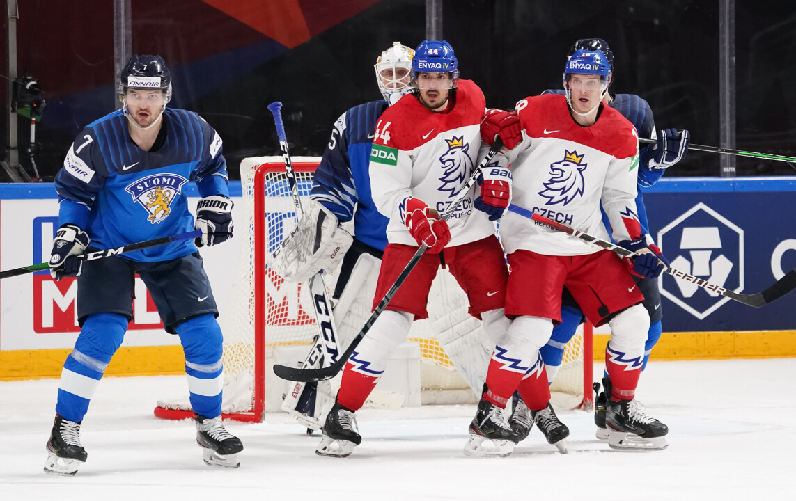 Чехия обыграла Финляндию на старте домашнего ЧМ по хоккею