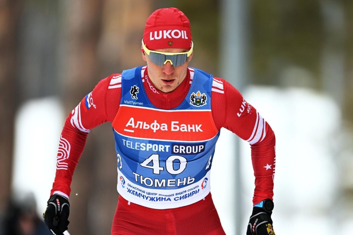Большунов одержал 11-ю победу подряд на этапах Кубка России по лыжным гонкам