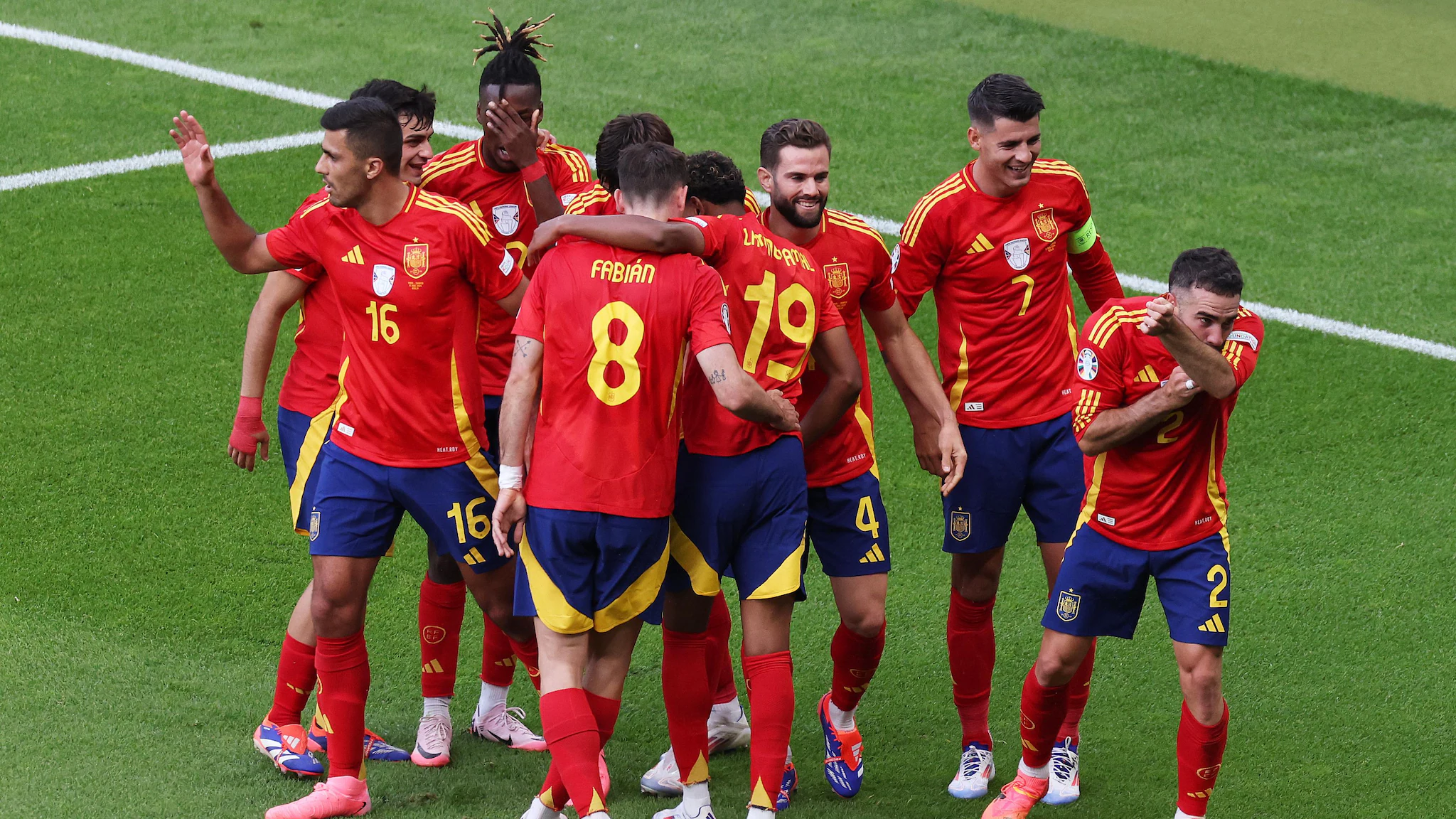 Испания повторила рекорд сборной России на Евро