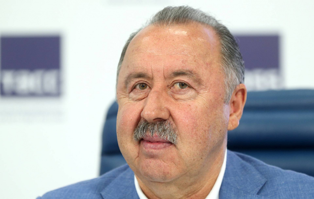 Газзаев назвал унизительным решение УЕФА о допуске российских команд в нейтральном статусе