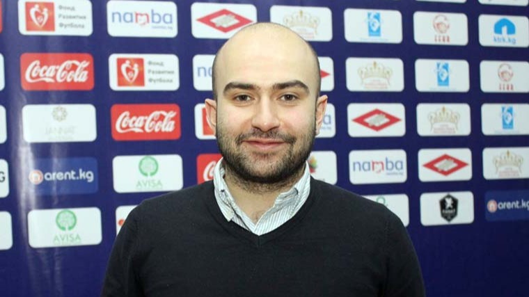 Арустамян: Тикнизян играет очень большую роль в сборной Армении, уровень международных матчей ему подходит и нравится