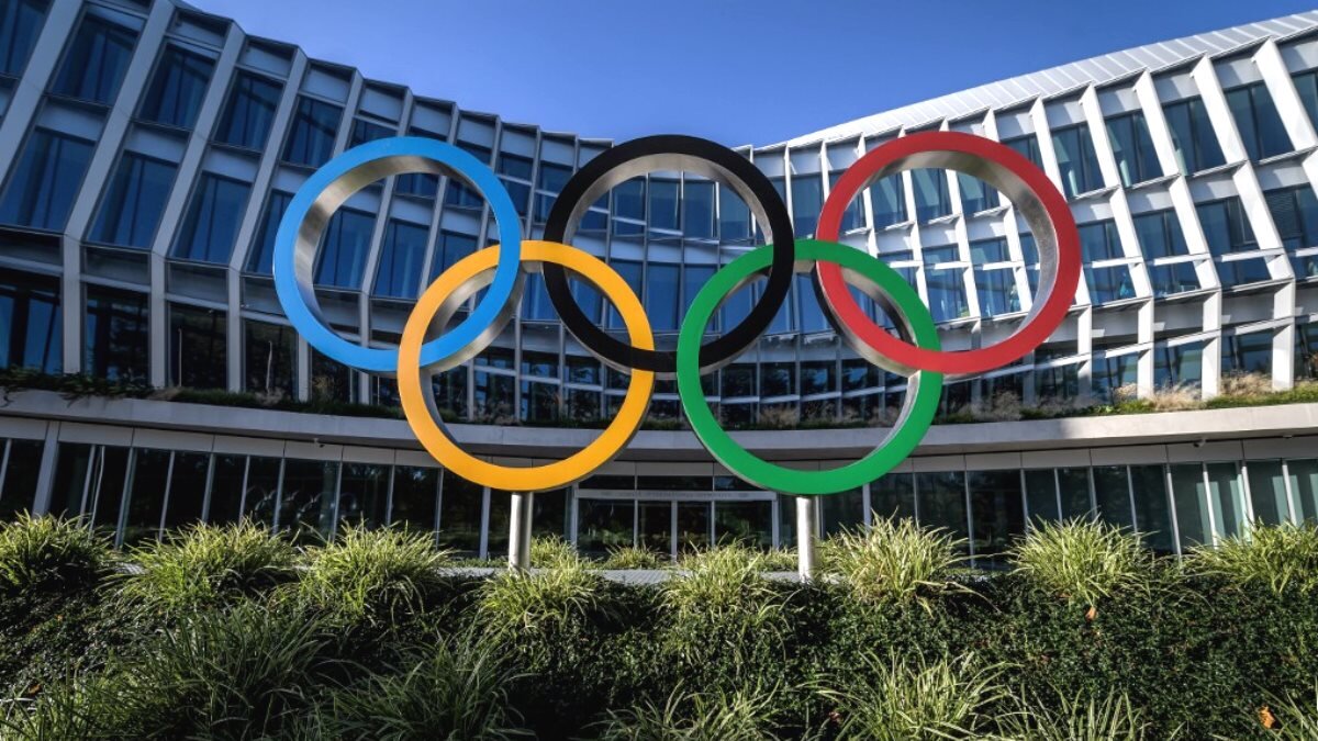 Украина будет требовать от МОК сохранить рекомендации по отстранению российских спортсменов