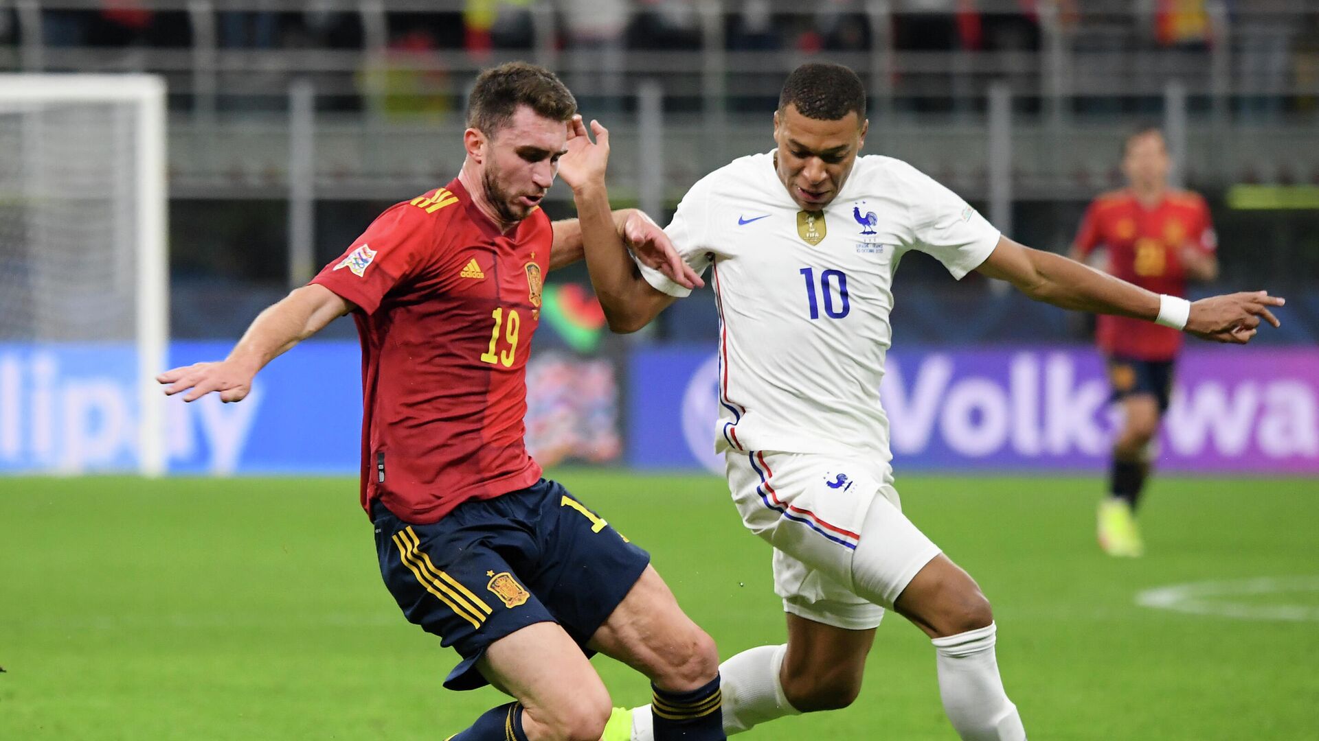 Испания и Франция определились со стартовыми составами на матч 1/2 финала Евро-2024